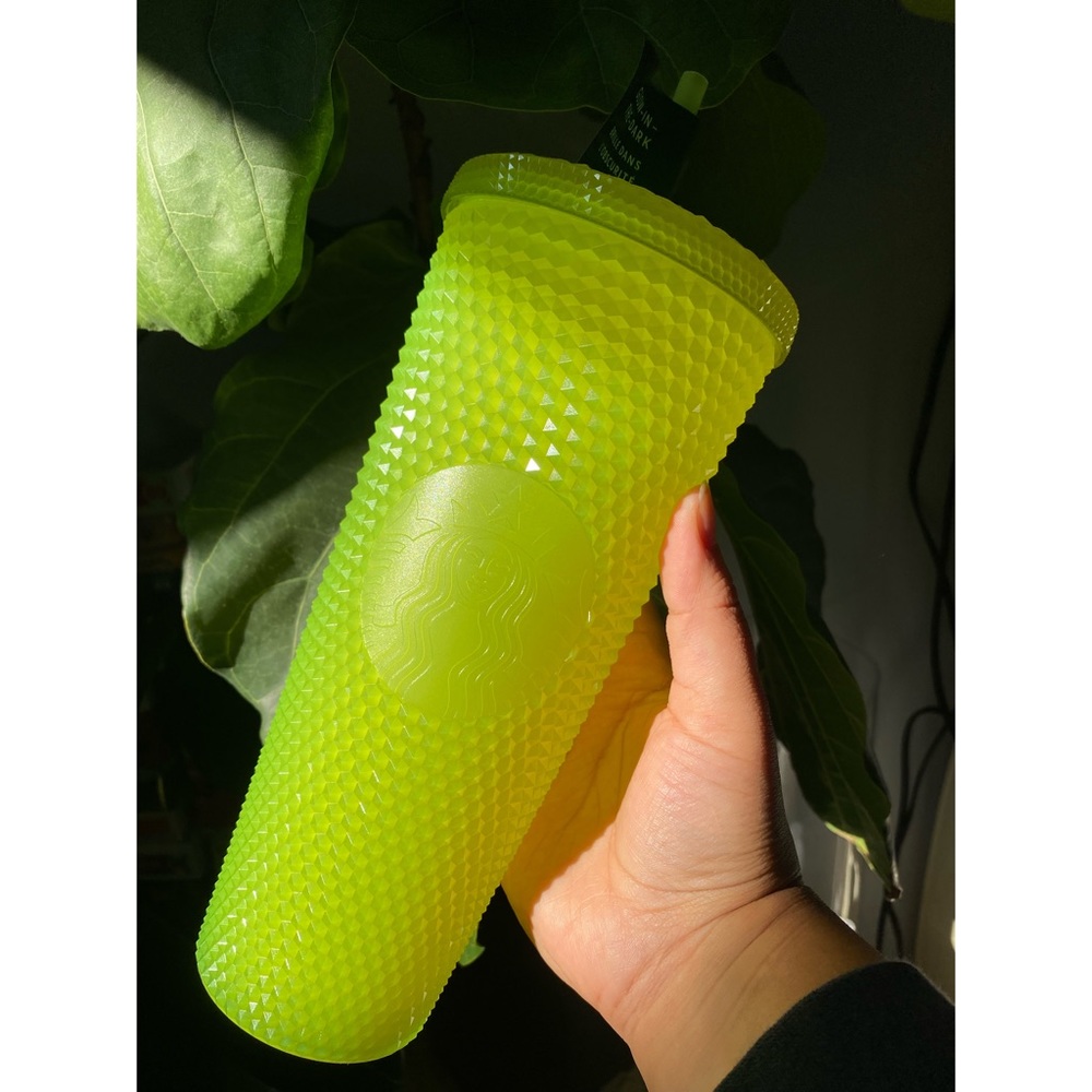❌SOLD❌                         Starbucks Halloween Glow in the Dark Studded Cup